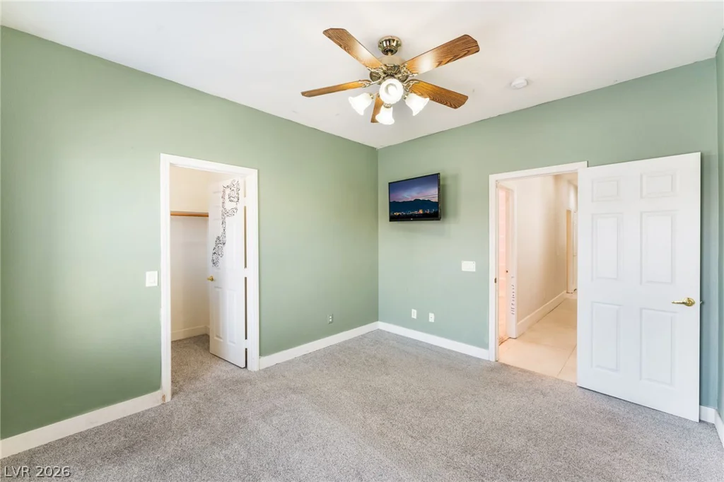 8225 Weeping Springs, Las Vegas, NV 89131