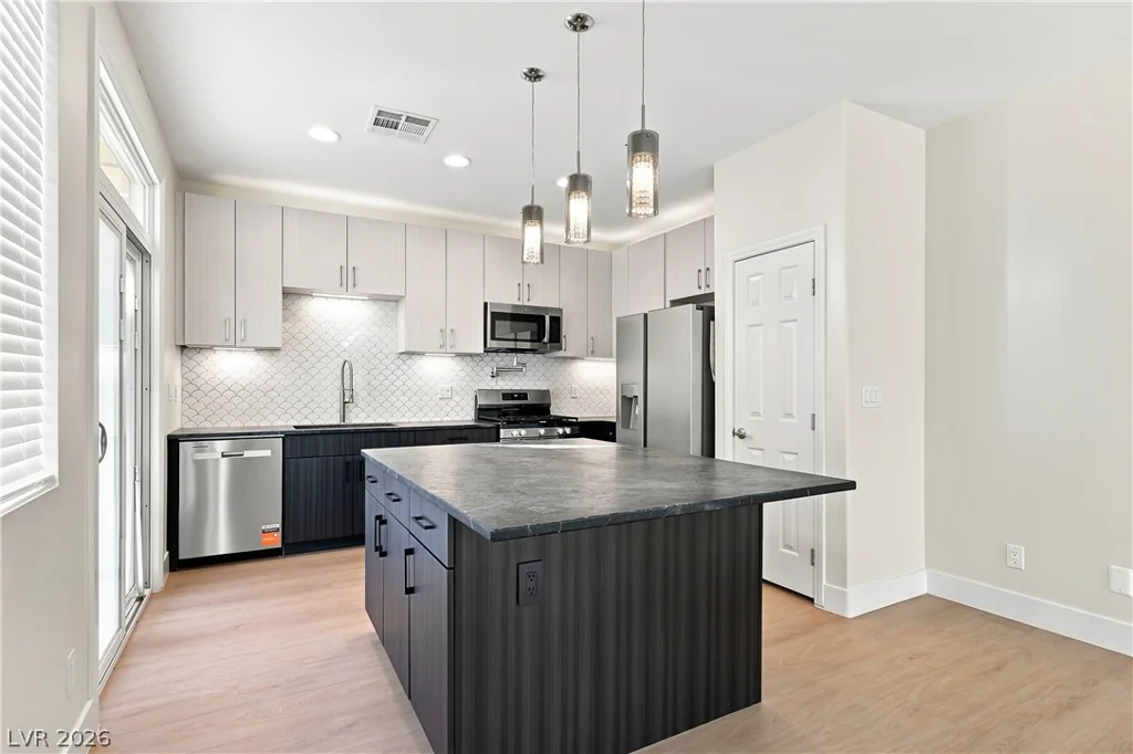 1917 Thunder Ridge, Henderson, NV 89012