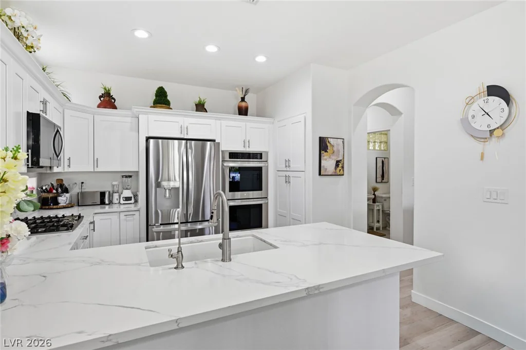 10001 Cresent Creek, Las Vegas, NV 89134