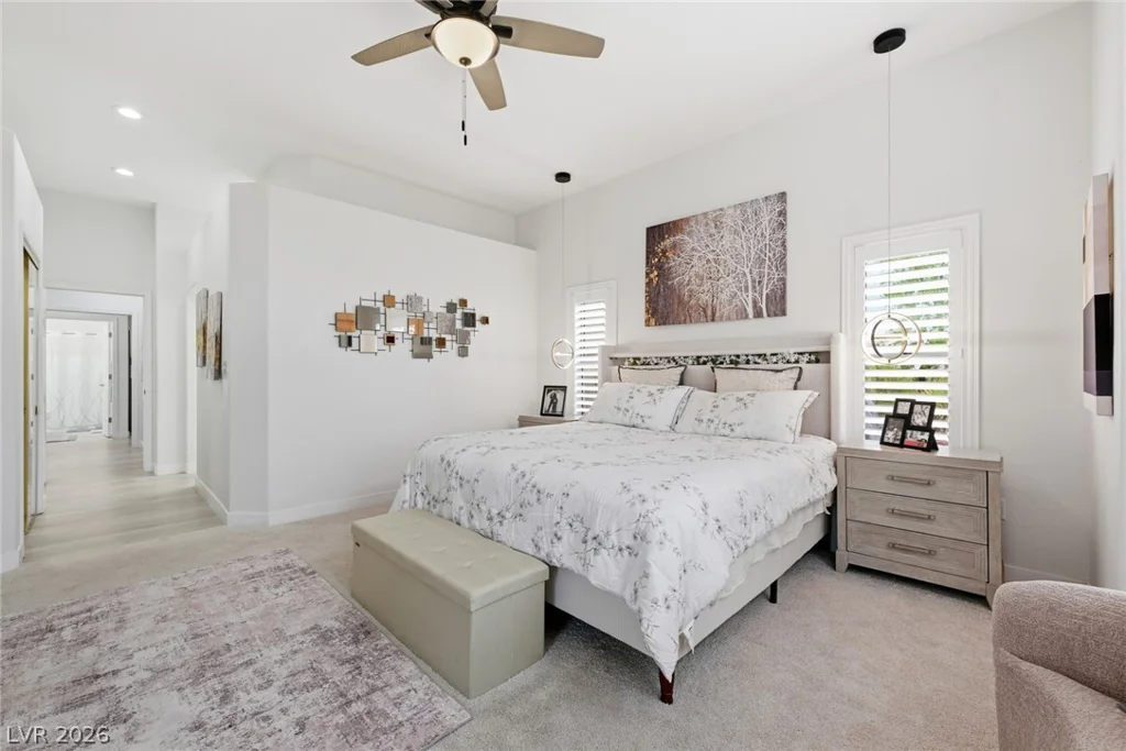 10001 Cresent Creek, Las Vegas, NV 89134