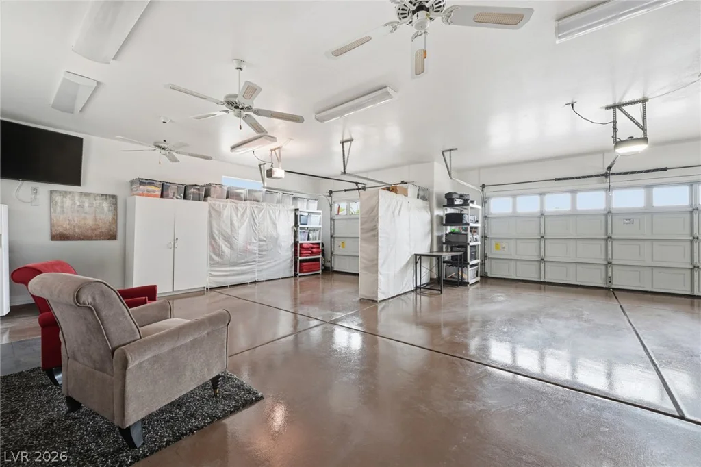 10001 Cresent Creek, Las Vegas, NV 89134