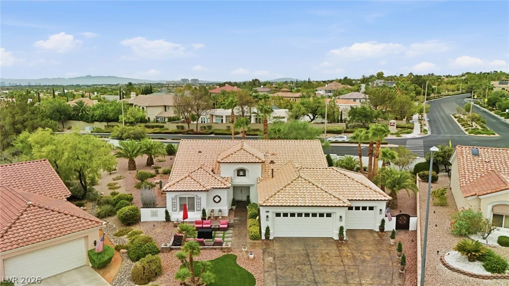10001 Cresent Creek, Las Vegas, NV 89134