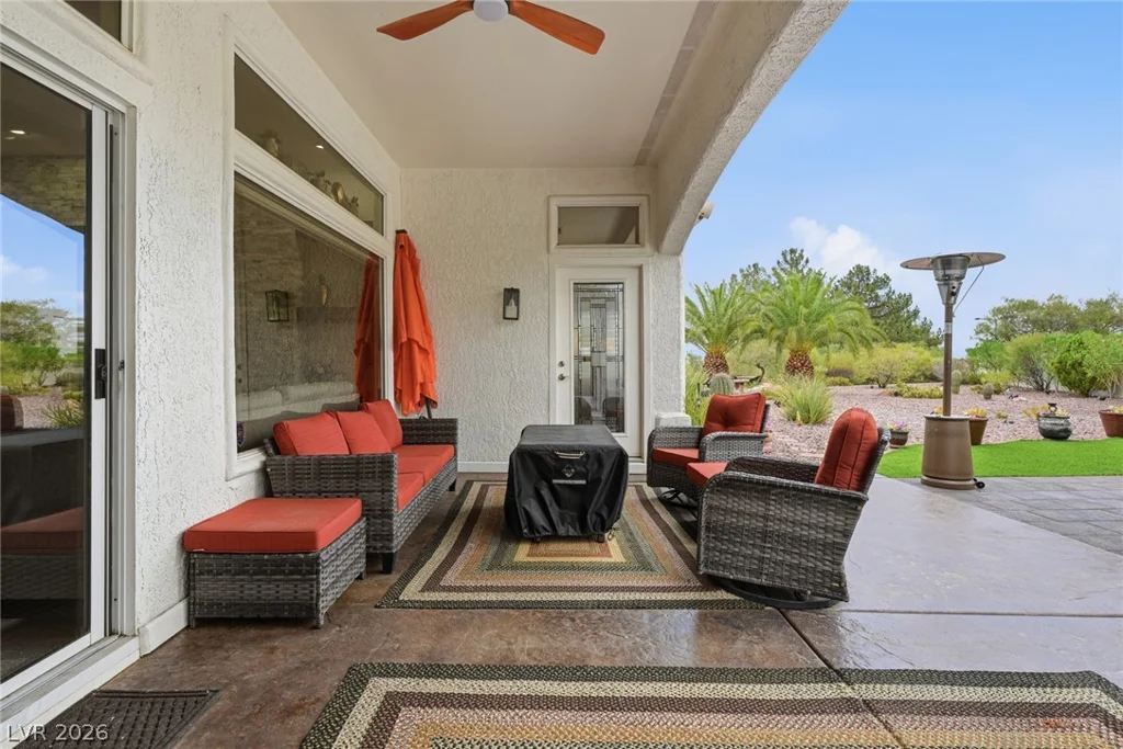 10001 Cresent Creek, Las Vegas, NV 89134