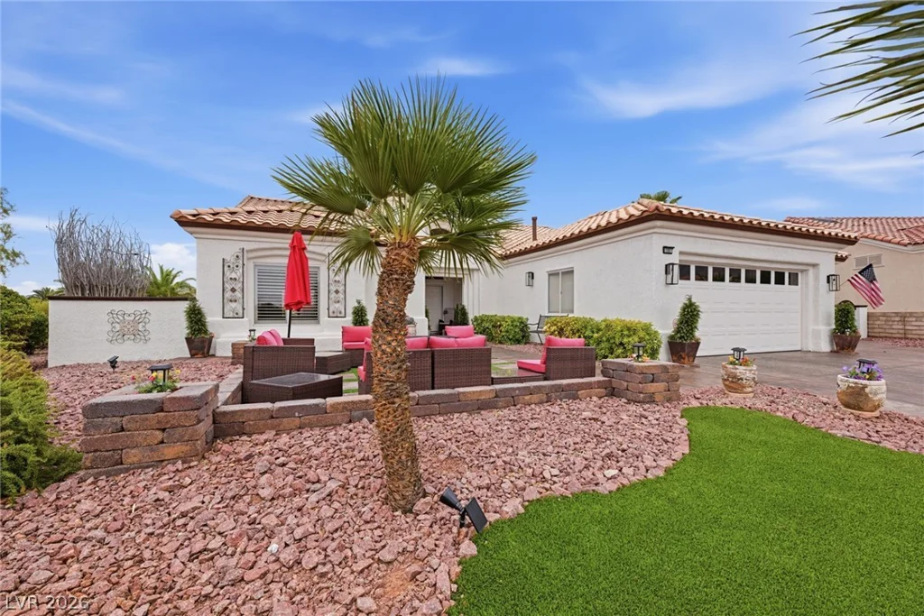10001 Cresent Creek, Las Vegas, NV 89134