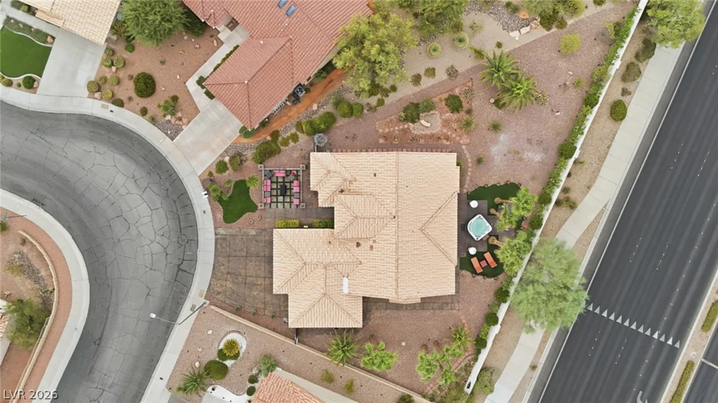 10001 Cresent Creek, Las Vegas, NV 89134