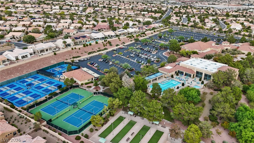 10001 Cresent Creek, Las Vegas, NV 89134