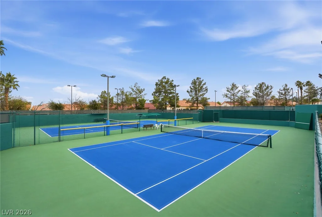 10001 Cresent Creek, Las Vegas, NV 89134
