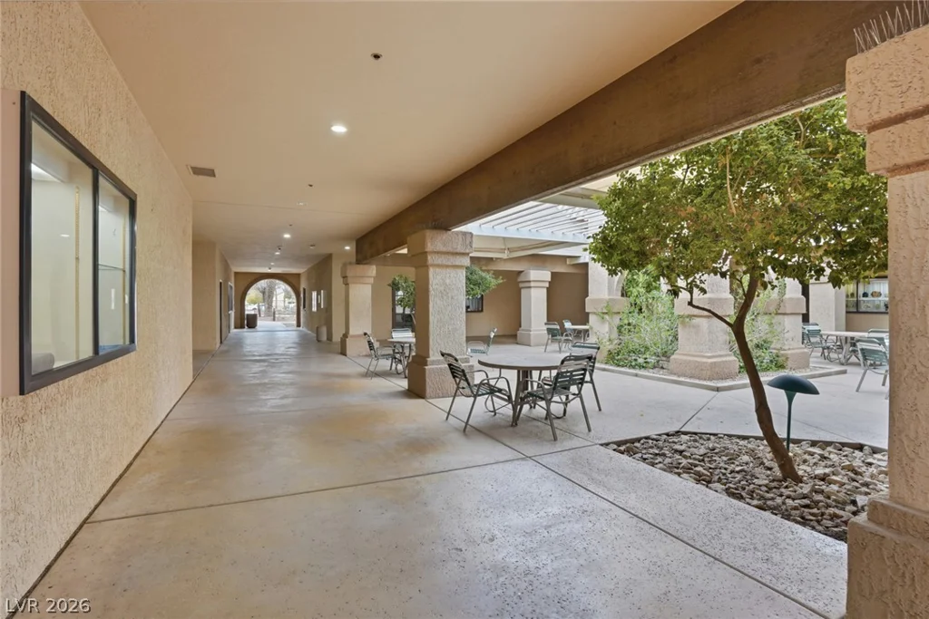 10001 Cresent Creek, Las Vegas, NV 89134
