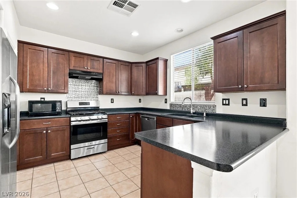 5432 Pipers Meadow, North Las Vegas, NV 89031