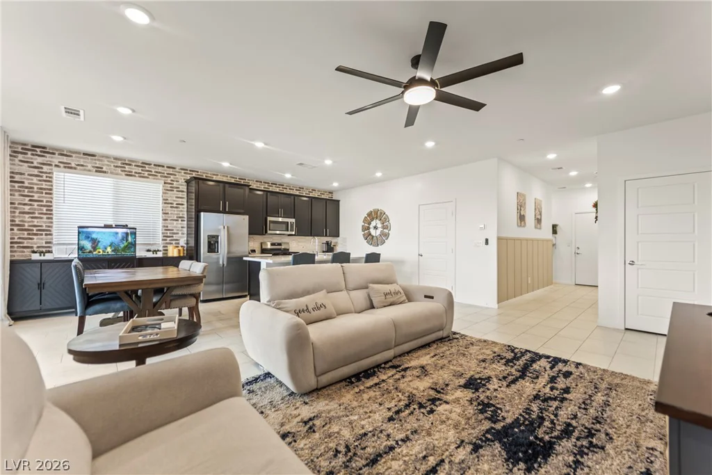 1043 Strada Mazoni, Henderson, NV 89011