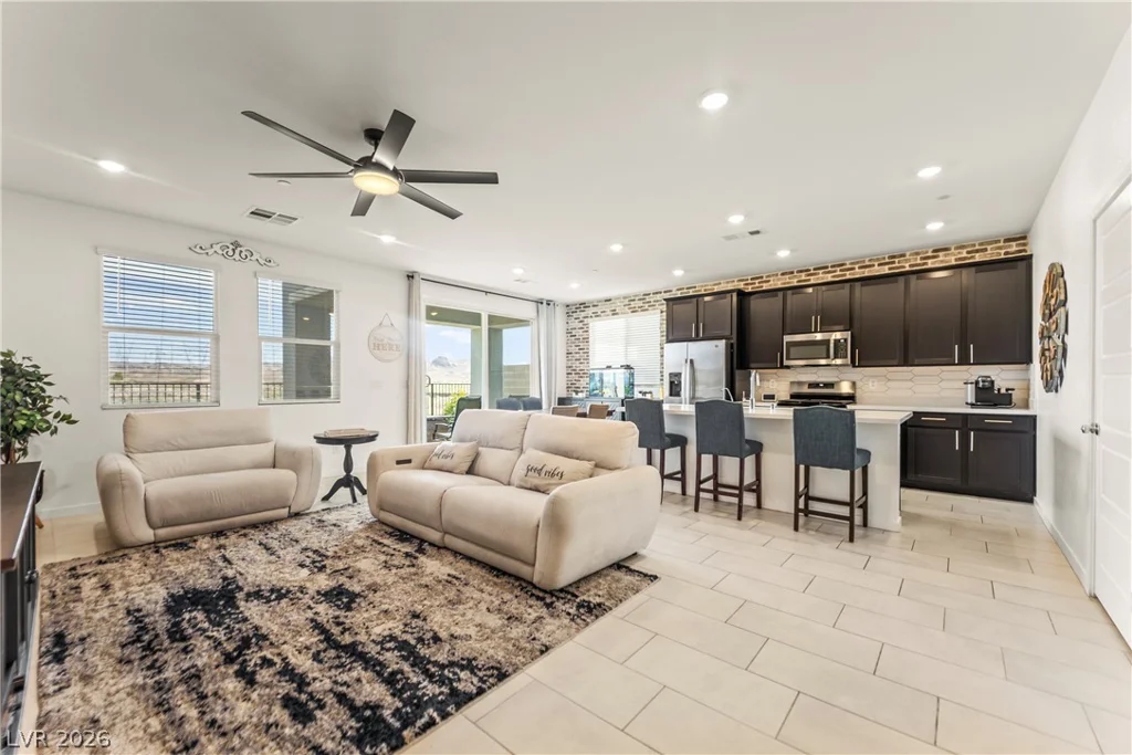 1043 Strada Mazoni, Henderson, NV 89011