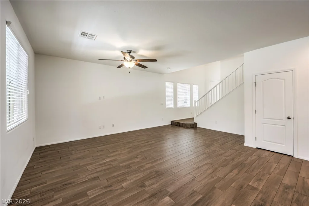 10866 Buzzards Bay, Las Vegas, NV 89179