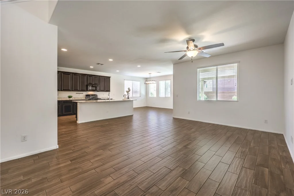 10866 Buzzards Bay, Las Vegas, NV 89179