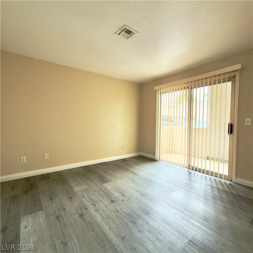 6250 Flamingo, Las Vegas, NV 89103