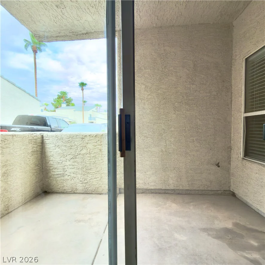 6250 Flamingo, Las Vegas, NV 89103