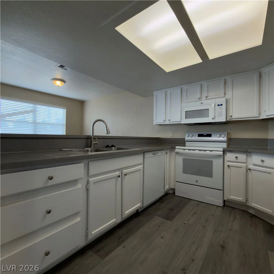 6250 Flamingo, Las Vegas, NV 89103