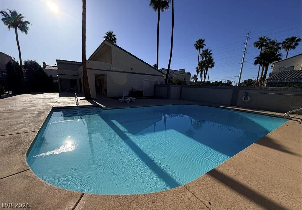 6250 Flamingo, Las Vegas, NV 89103