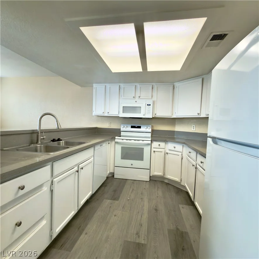 6250 Flamingo, Las Vegas, NV 89103