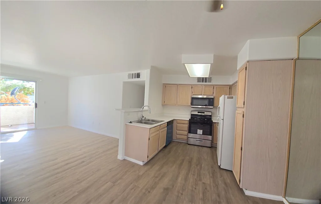 3425 Russell, Las Vegas, NV 89120