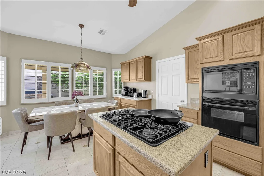 6003 Lone Creek, Las Vegas, NV 89103