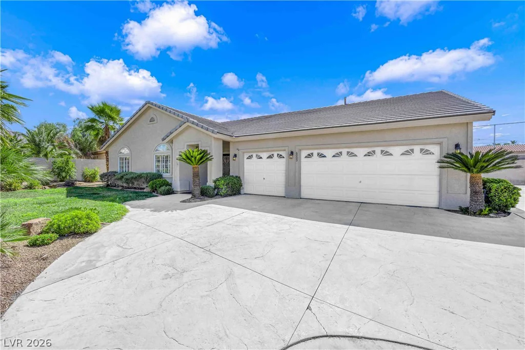 6003 Lone Creek, Las Vegas, NV 89103