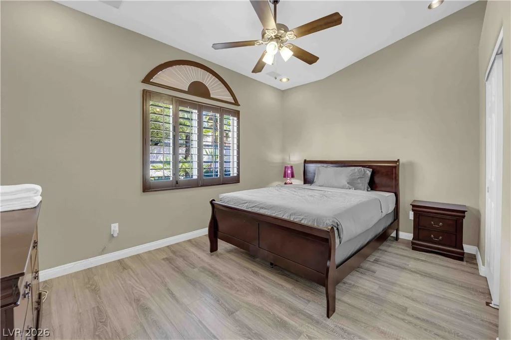 6003 Lone Creek, Las Vegas, NV 89103