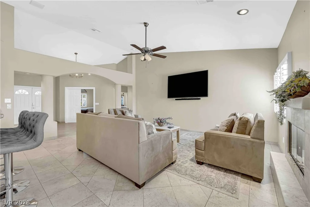6003 Lone Creek, Las Vegas, NV 89103