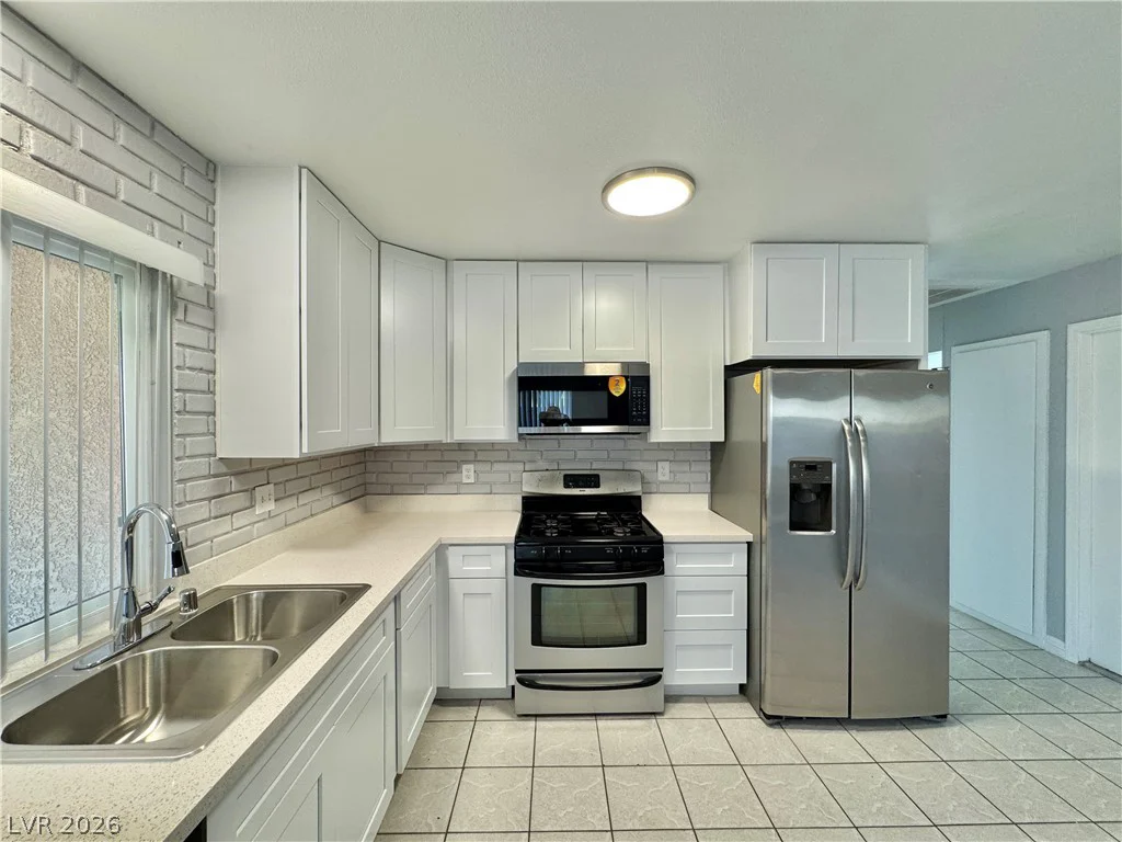 7121 Pleasant View, Las Vegas, NV 89147