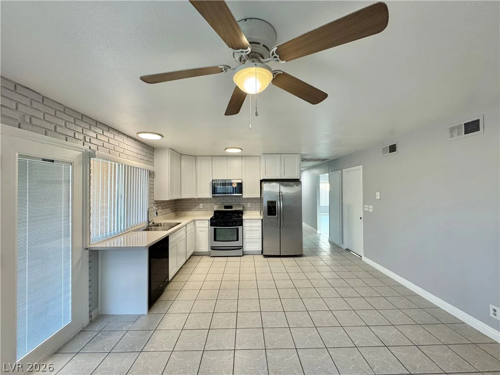 7121 Pleasant View, Las Vegas, NV 89147