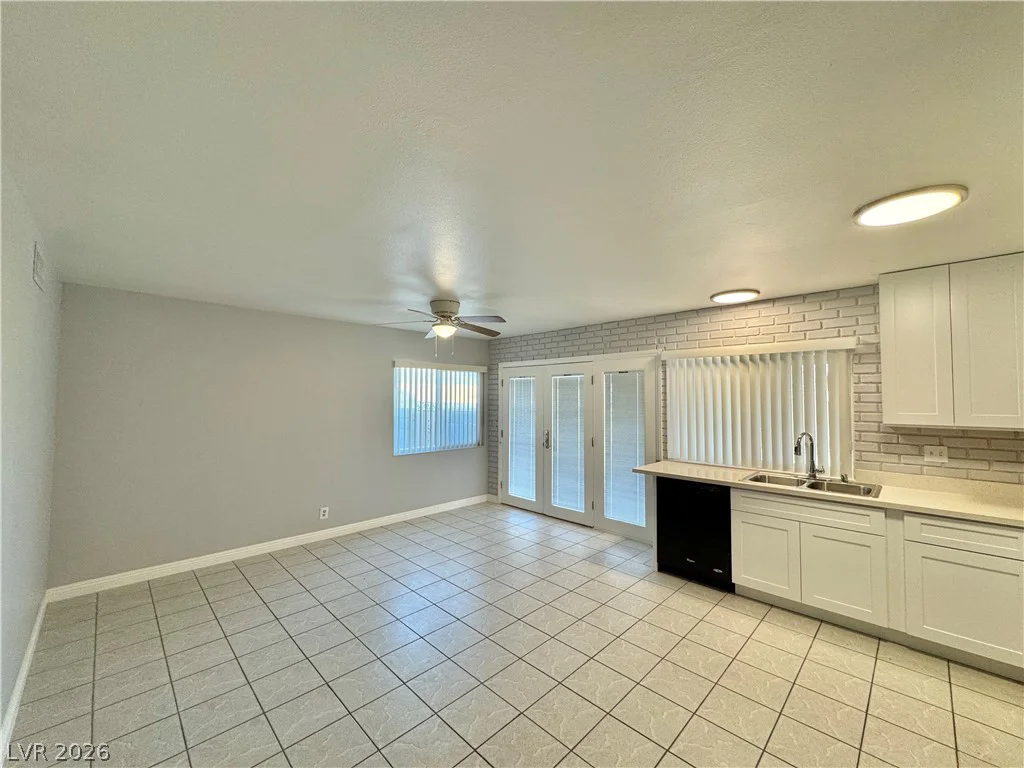 7121 Pleasant View, Las Vegas, NV 89147