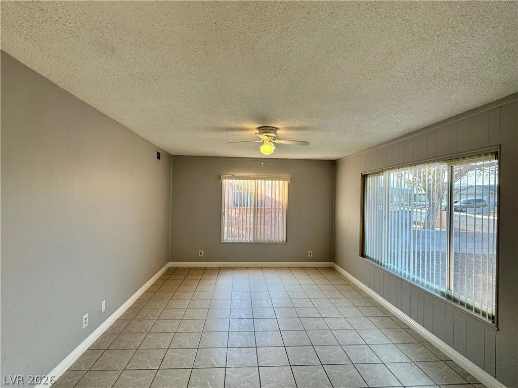 7121 Pleasant View, Las Vegas, NV 89147