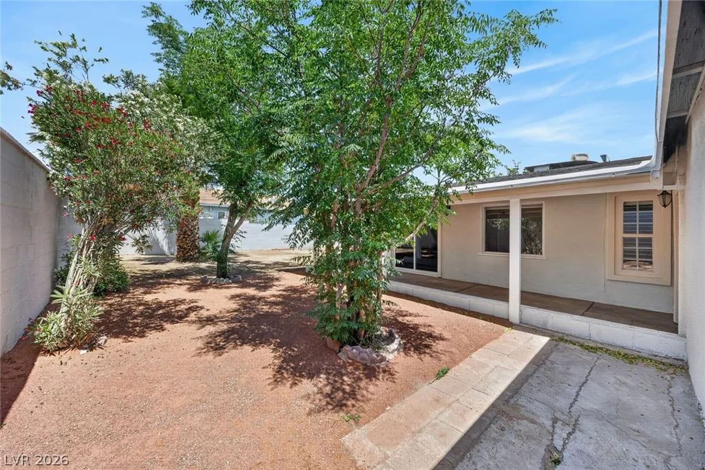 1709 Hassett, Las Vegas, NV 89104