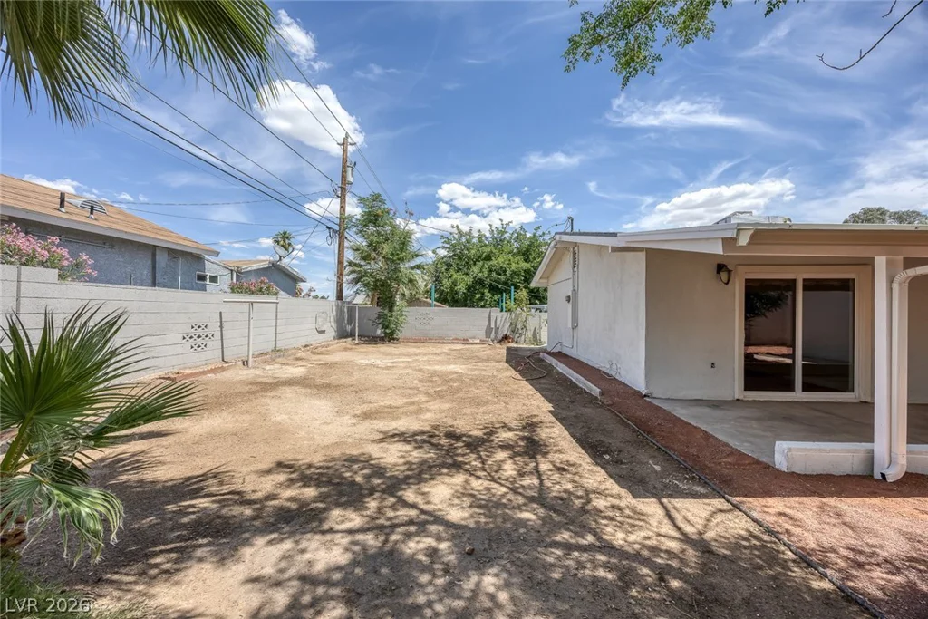 1709 Hassett, Las Vegas, NV 89104