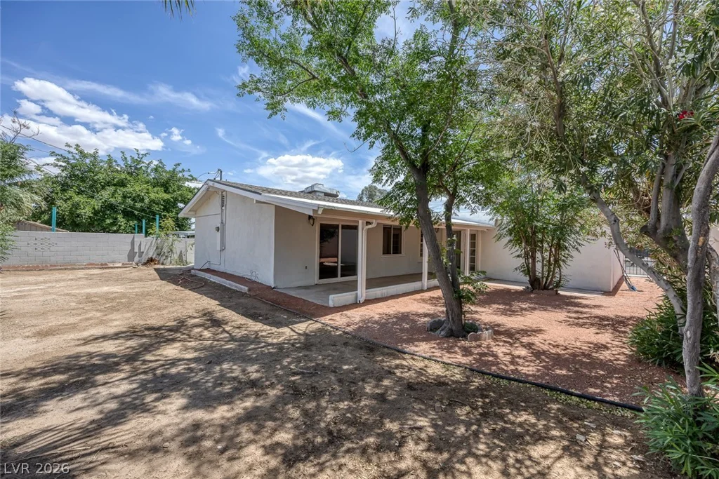 1709 Hassett, Las Vegas, NV 89104