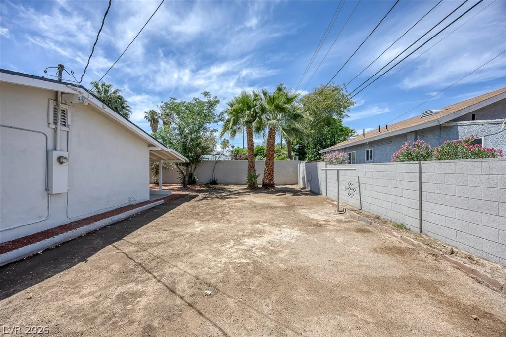 1709 Hassett, Las Vegas, NV 89104