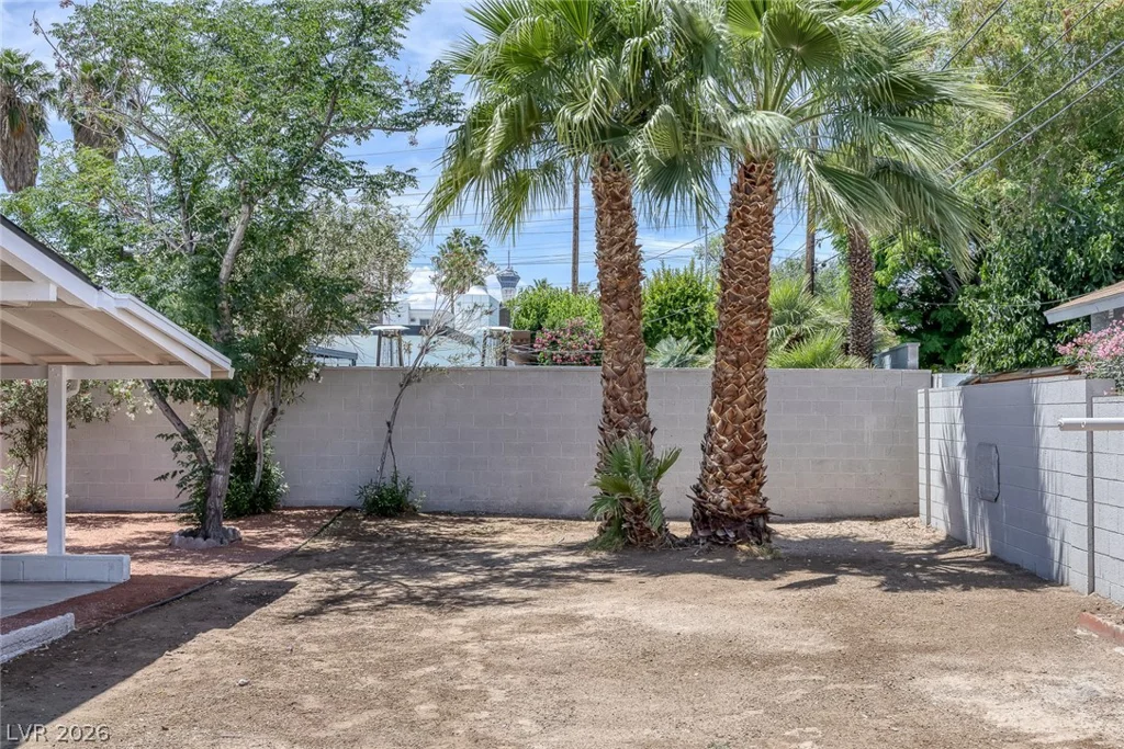 1709 Hassett, Las Vegas, NV 89104