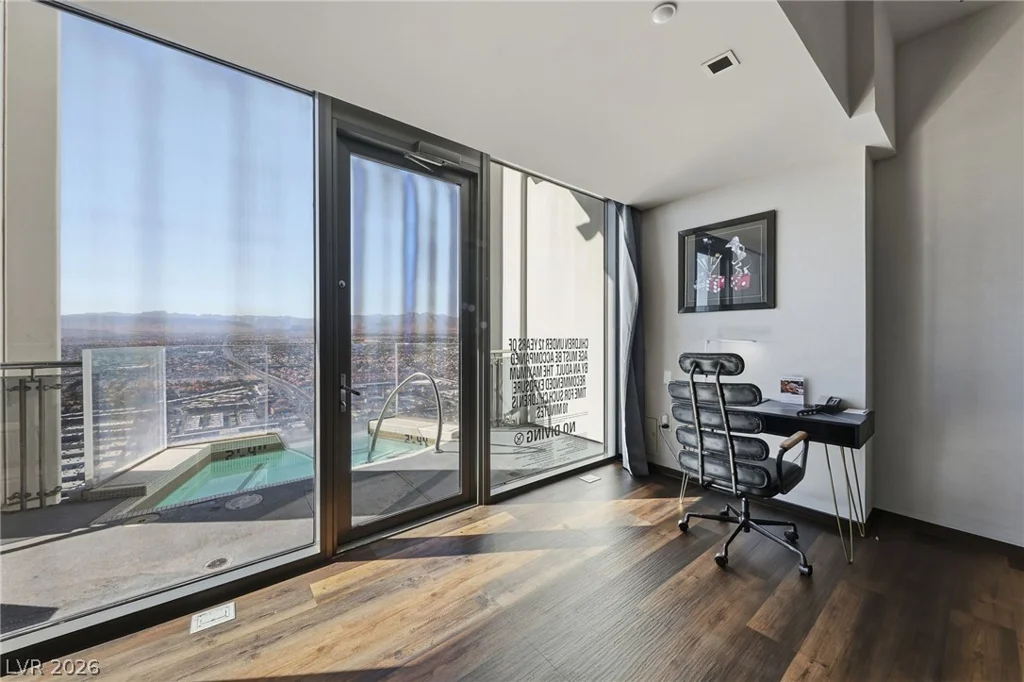 4381 Flamingo, Las Vegas, NV 89103