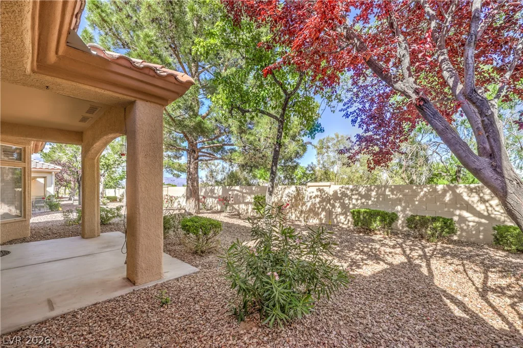 2330 Spring Water, Las Vegas, NV 89134