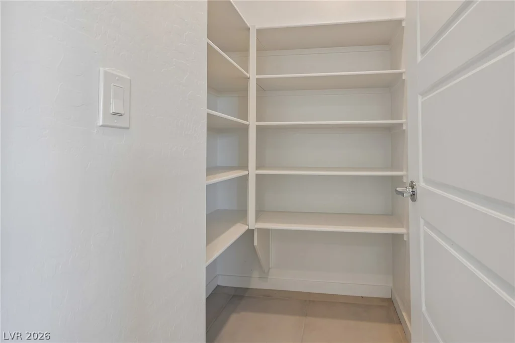 762 Spirit Lake, Las Vegas, NV 89138