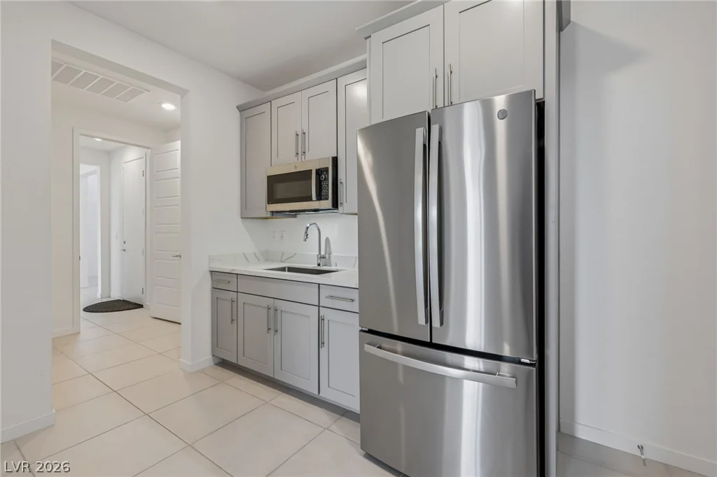 762 Spirit Lake, Las Vegas, NV 89138