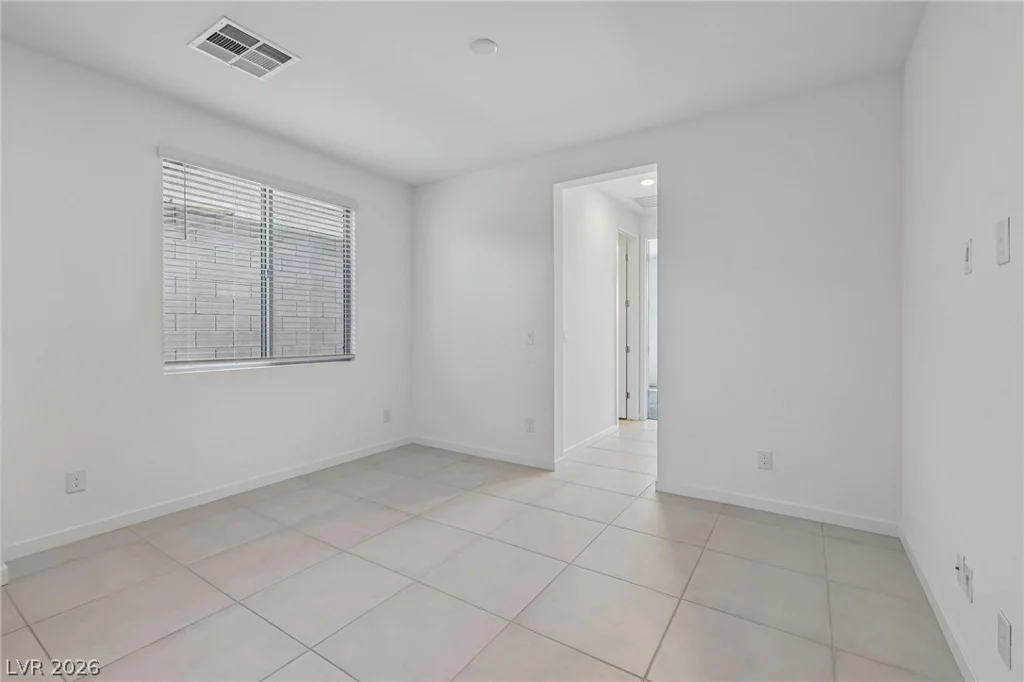 762 Spirit Lake, Las Vegas, NV 89138