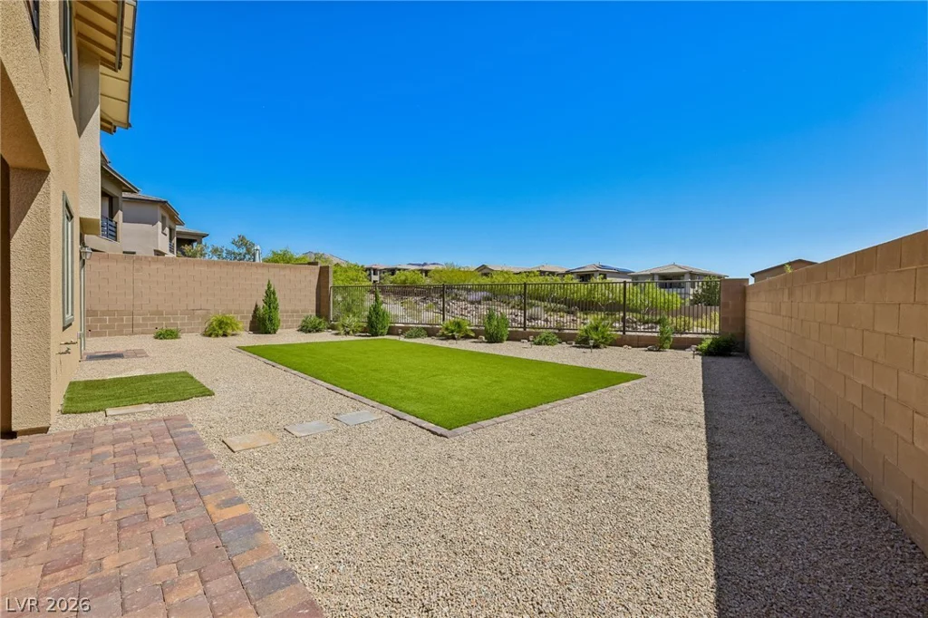 762 Spirit Lake, Las Vegas, NV 89138