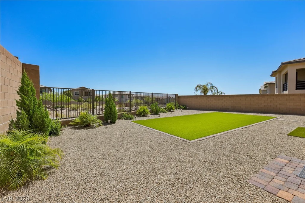 762 Spirit Lake, Las Vegas, NV 89138