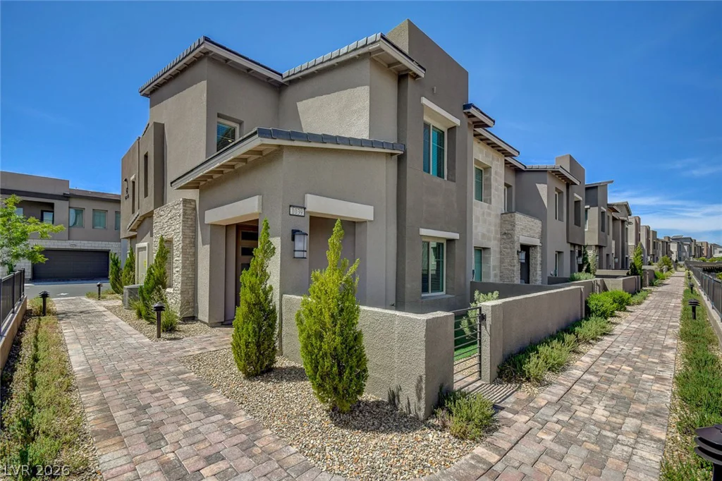 600 Carriage Hill, Las Vegas, NV 89138