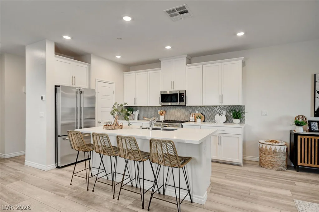 600 Carriage Hill, Las Vegas, NV 89138