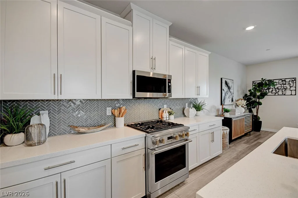 600 Carriage Hill, Las Vegas, NV 89138