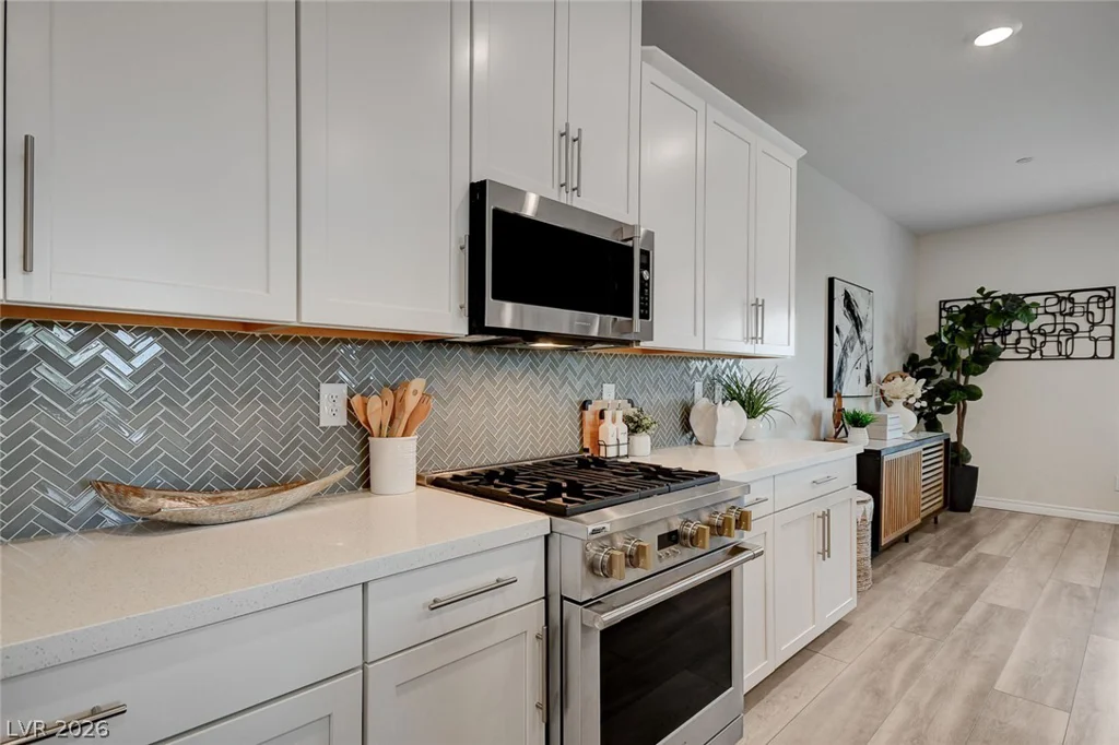 600 Carriage Hill, Las Vegas, NV 89138
