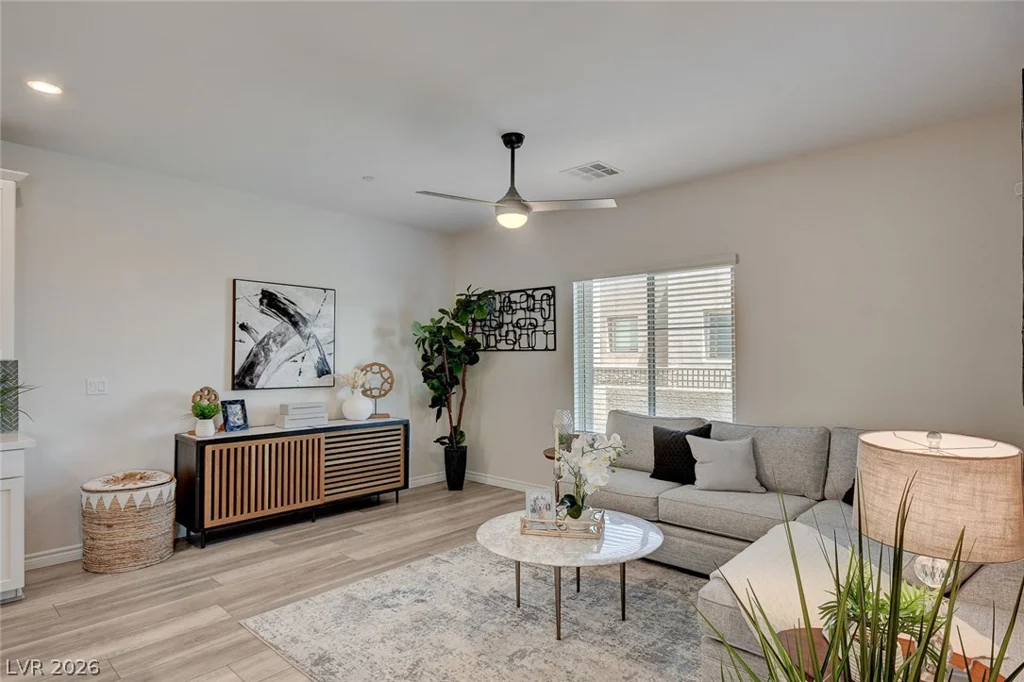 600 Carriage Hill, Las Vegas, NV 89138