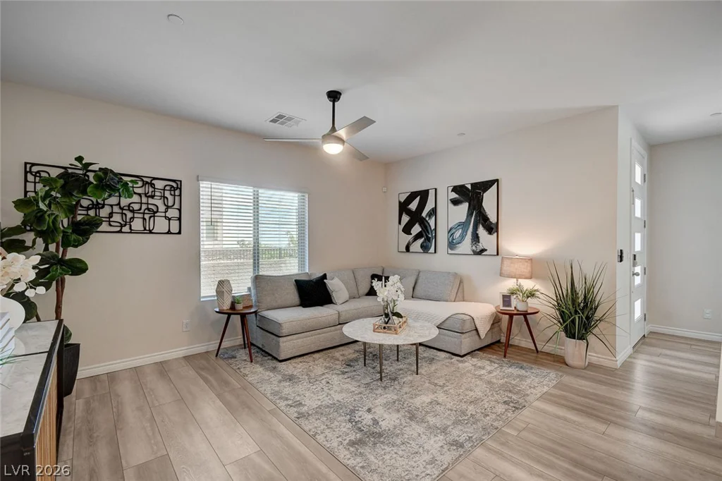 600 Carriage Hill, Las Vegas, NV 89138