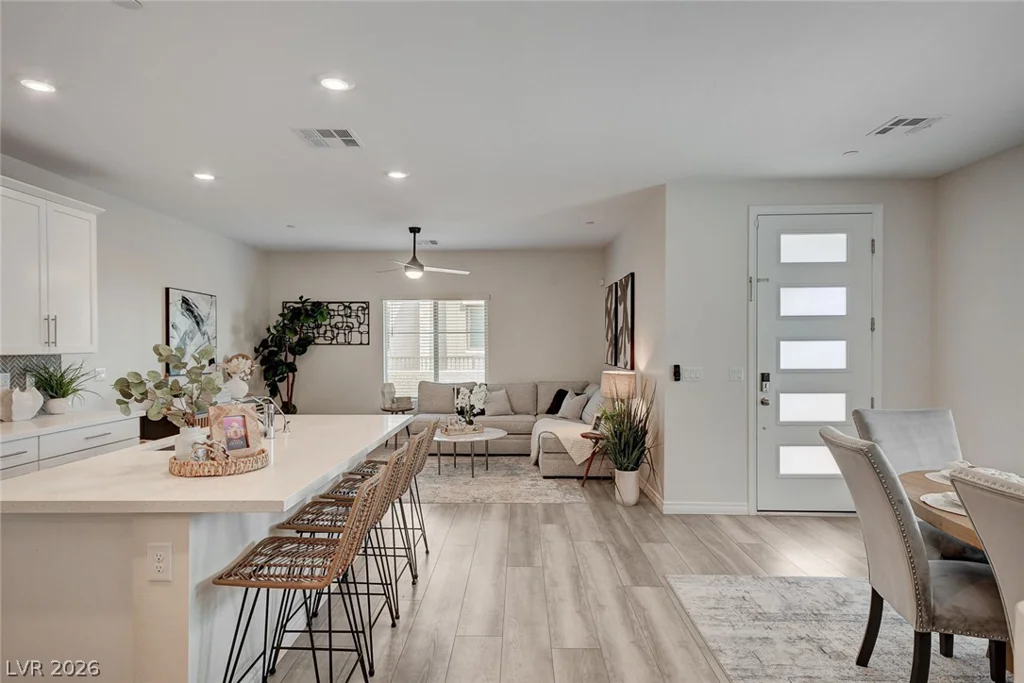 600 Carriage Hill, Las Vegas, NV 89138